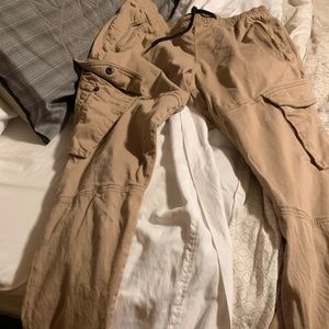 Hollister men’s Cargo joggers.